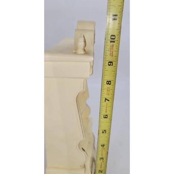 Vintage Marx Sindy Large Bookcase Doll Furniture 10.5" 1979 Ivory and Gold - Picture 3 of 3